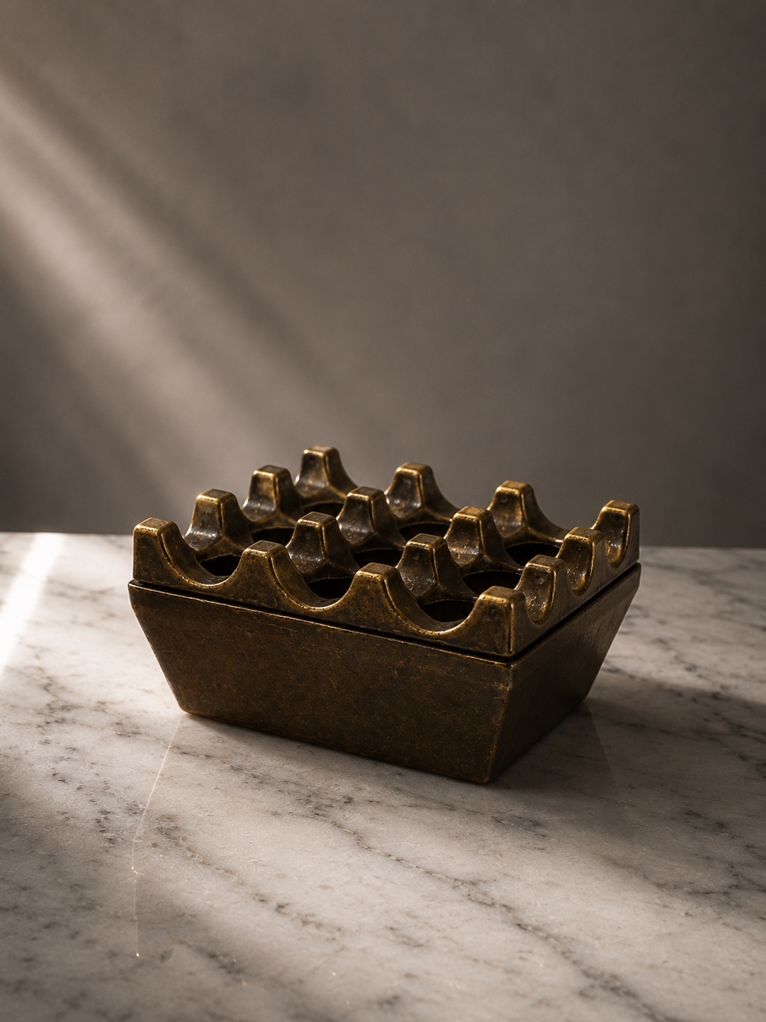 Ultima 9 · Ashtray