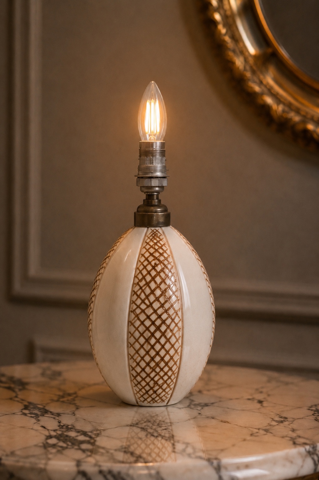 Nildes · Art Deco Ceramic Table Lamp — view 2