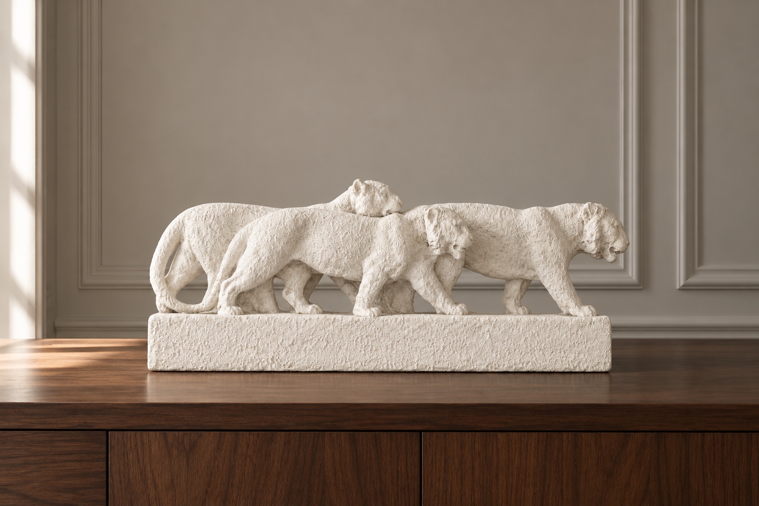 ODYV Three Lionesses, French Art Deco ceramic sculpture in an interior